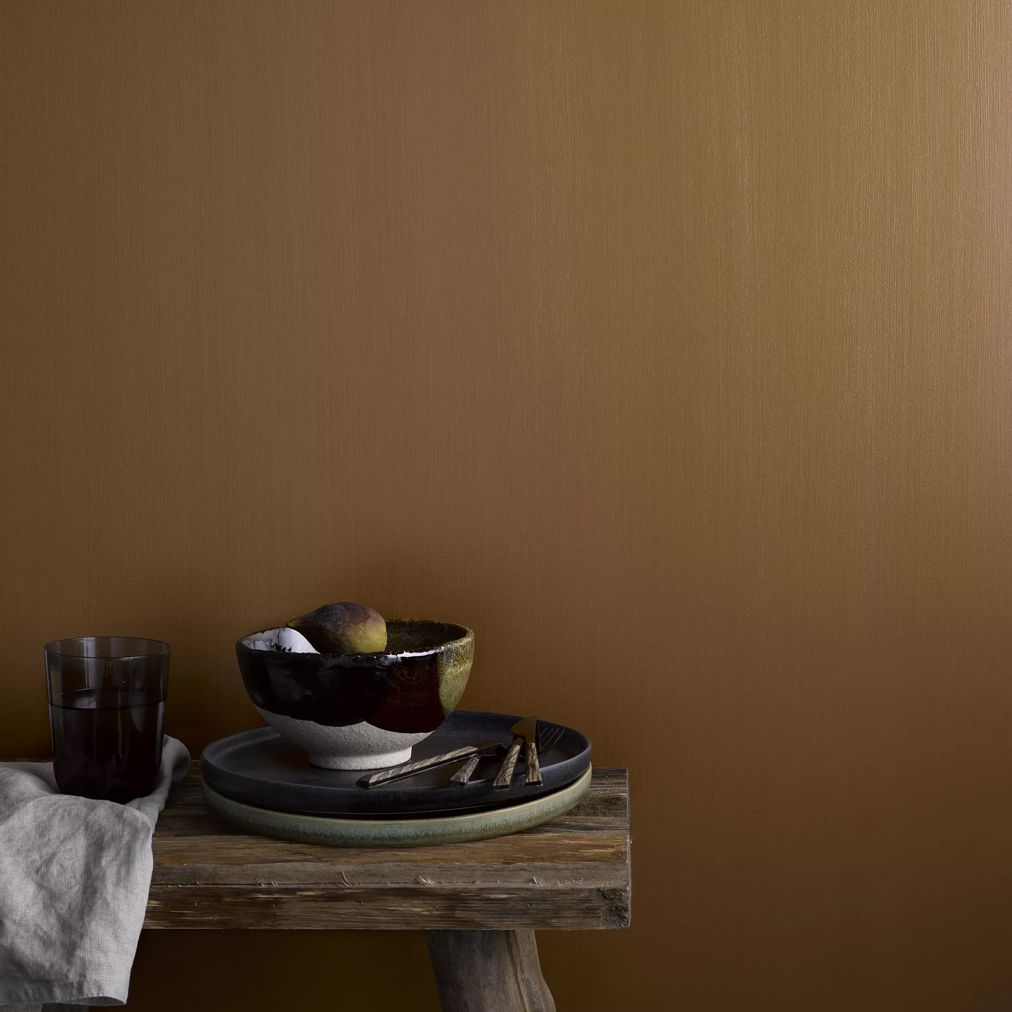 Craig & Rose Artisan Bronze Gold Effect Mid Sheen Topcoat Special Effect Paint, 2.5L 6 Craig & Rose Artisan Bronze Gold Effect Mid Sheen Topcoat Special Effect Paint, 2.5L - Image 4