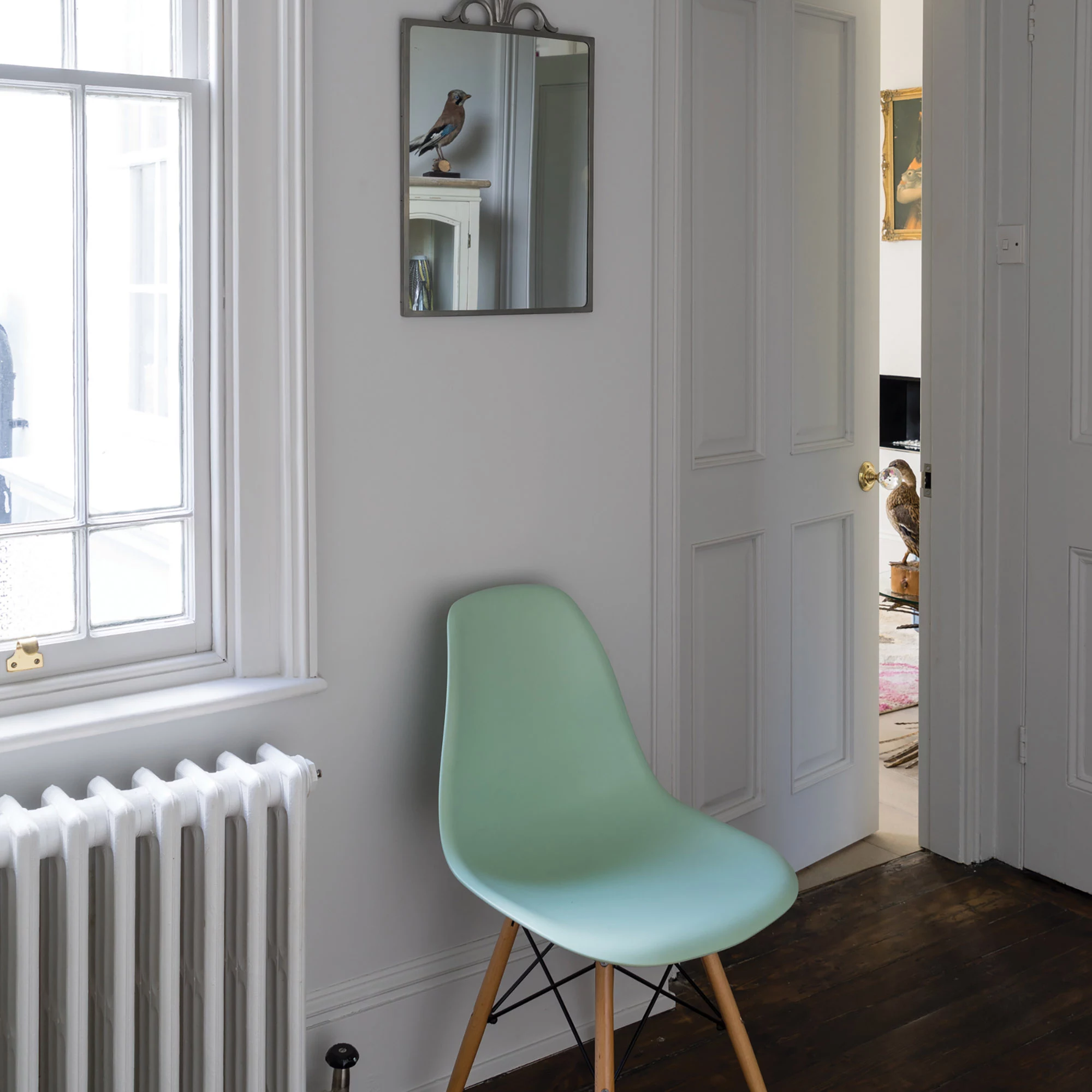 Farrow & Ball Estate Blackened No.2011 Eggshell Paint, 750ml 6 Farrow & Ball Estate Blackened No.2011 Eggshell Paint, 750ml - Image 4