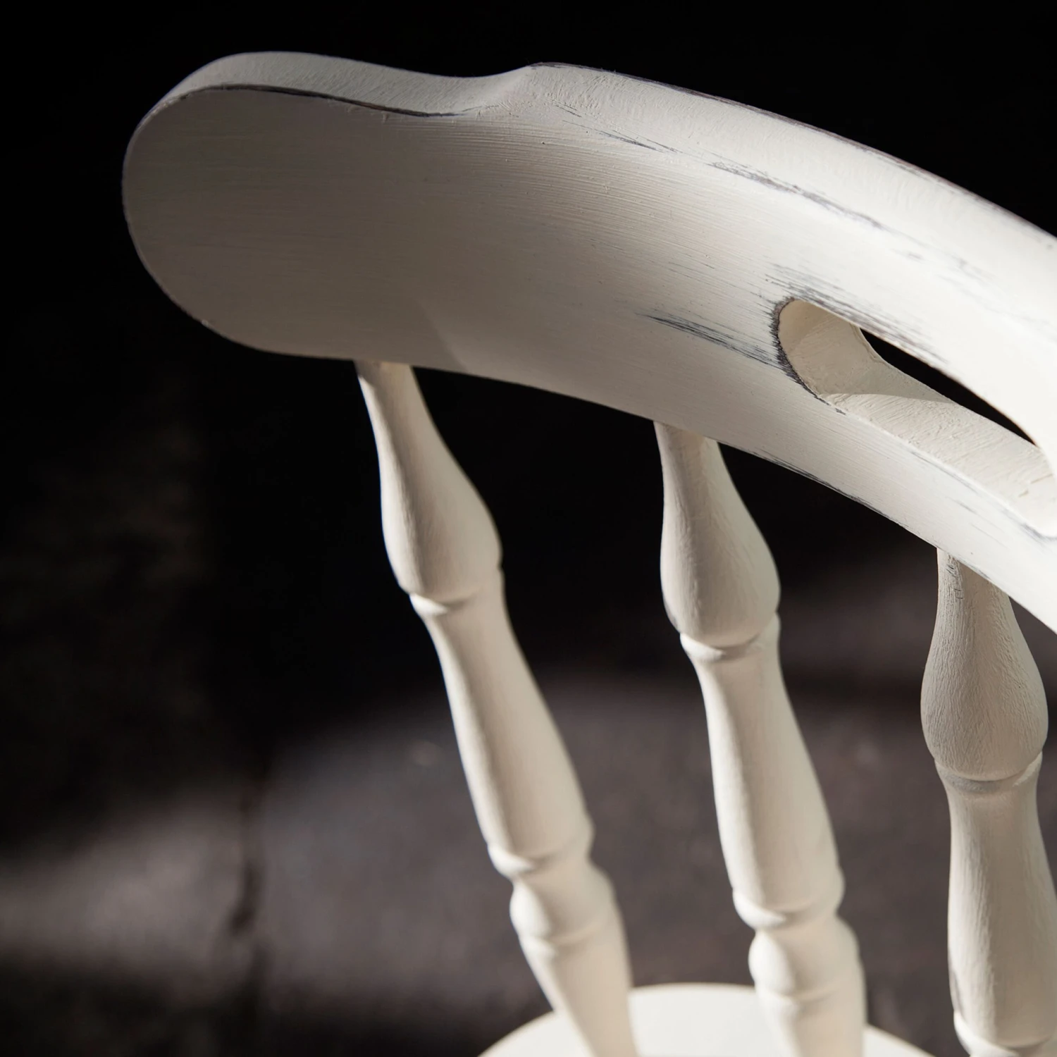 Rust-Oleum Clotted Cream Flat Matt Furniture Paint, 400ml 6 Rust-Oleum Clotted Cream Flat Matt Furniture Paint, 400ml - Image 4