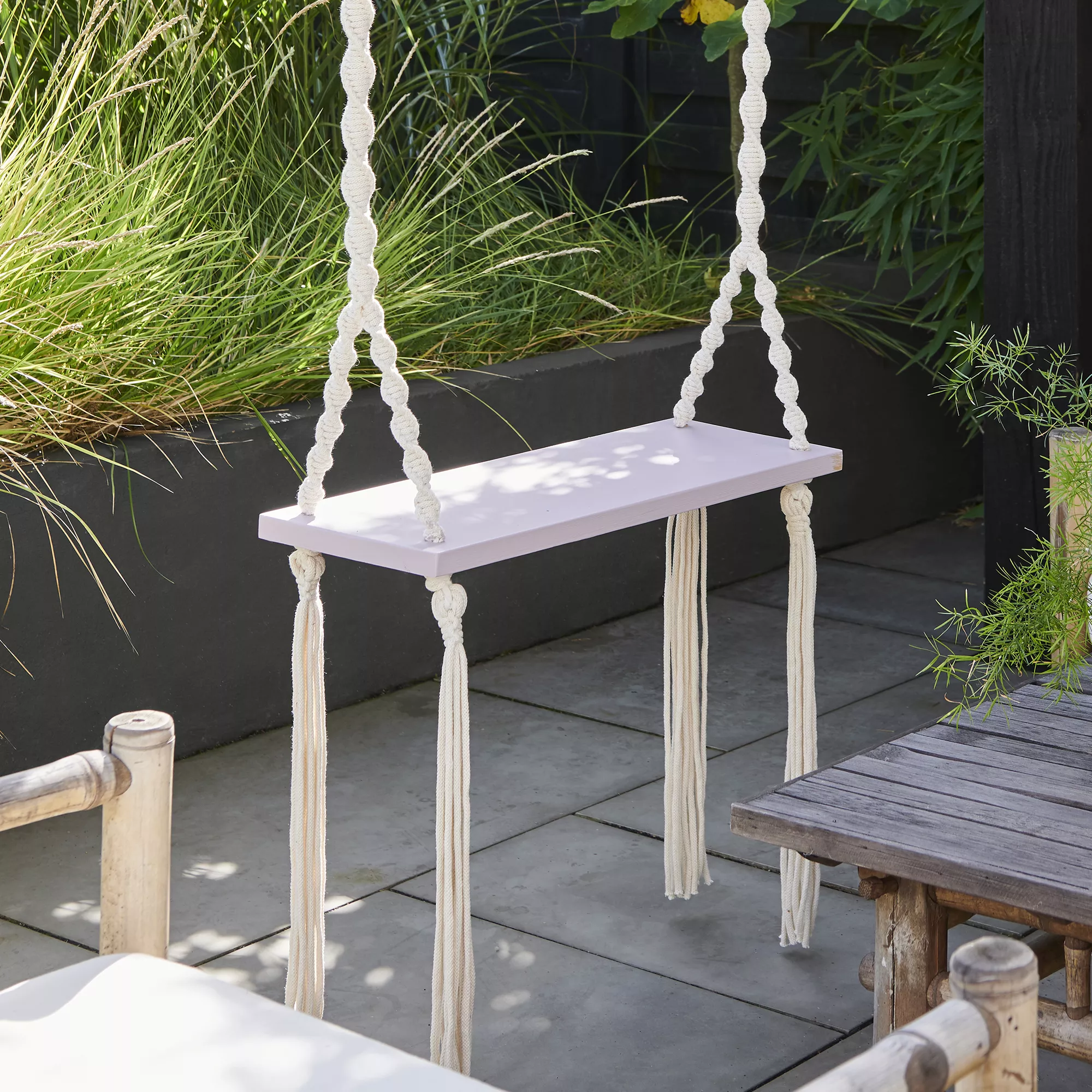 Rust-Oleum Garden Paint Lilac Wine Matt Multi-surface Garden Paint, 750ml Tin 6 Rust-Oleum Garden Paint Lilac Wine Matt Multi-surface Garden Paint, 750ml Tin - Image 4