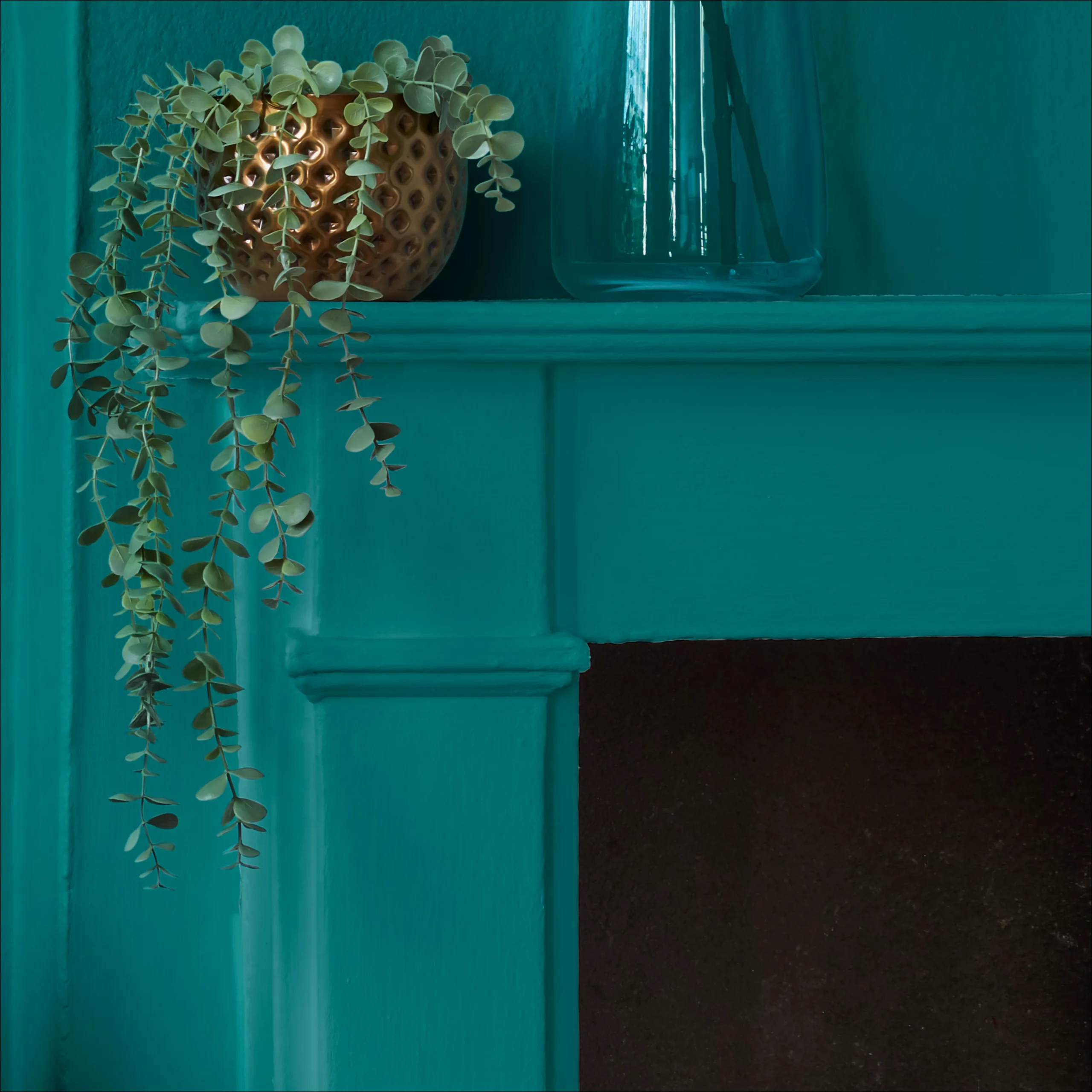 Rust-Oleum Peacock Suit Matt Furniture Paint, 750ml 6 Rust-Oleum Peacock Suit Matt Furniture Paint, 750ml - Image 4