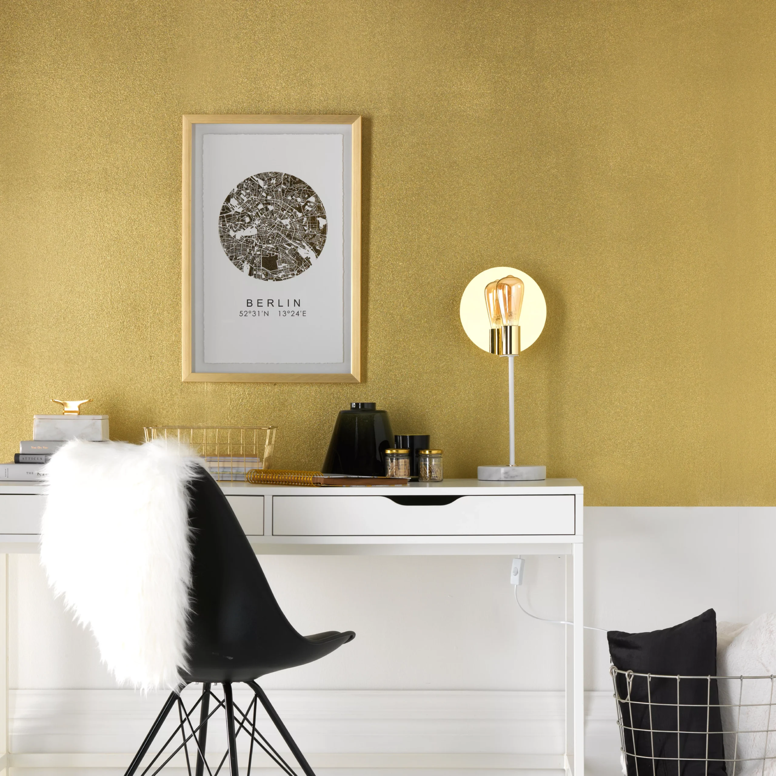 Rust-Oleum Ultra Shimmer Gold Glitter Effect Mid Sheen Multi-surface Topcoat Paint Glitter, 750ml 5 Rust-Oleum Ultra Shimmer Gold Glitter Effect Mid Sheen Multi-surface Topcoat Paint Glitter, 750ml - Image 3