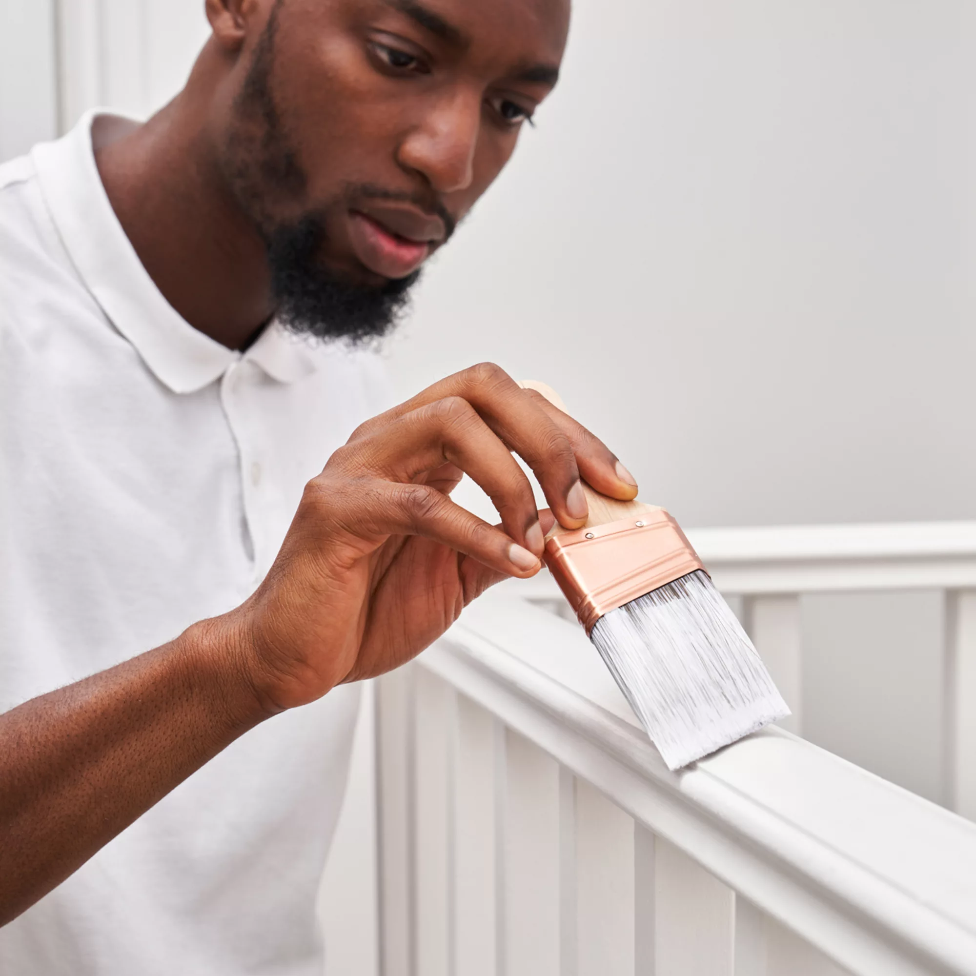 Valspar Trade Wood & Metal Pure Brilliant White 118.0061220.340 Satin Metal & Wood Paint, 2.5L 8 Valspar Trade Wood & Metal Pure Brilliant White 118.0061220.340 Satin Metal & Wood Paint, 2.5L - Image 6