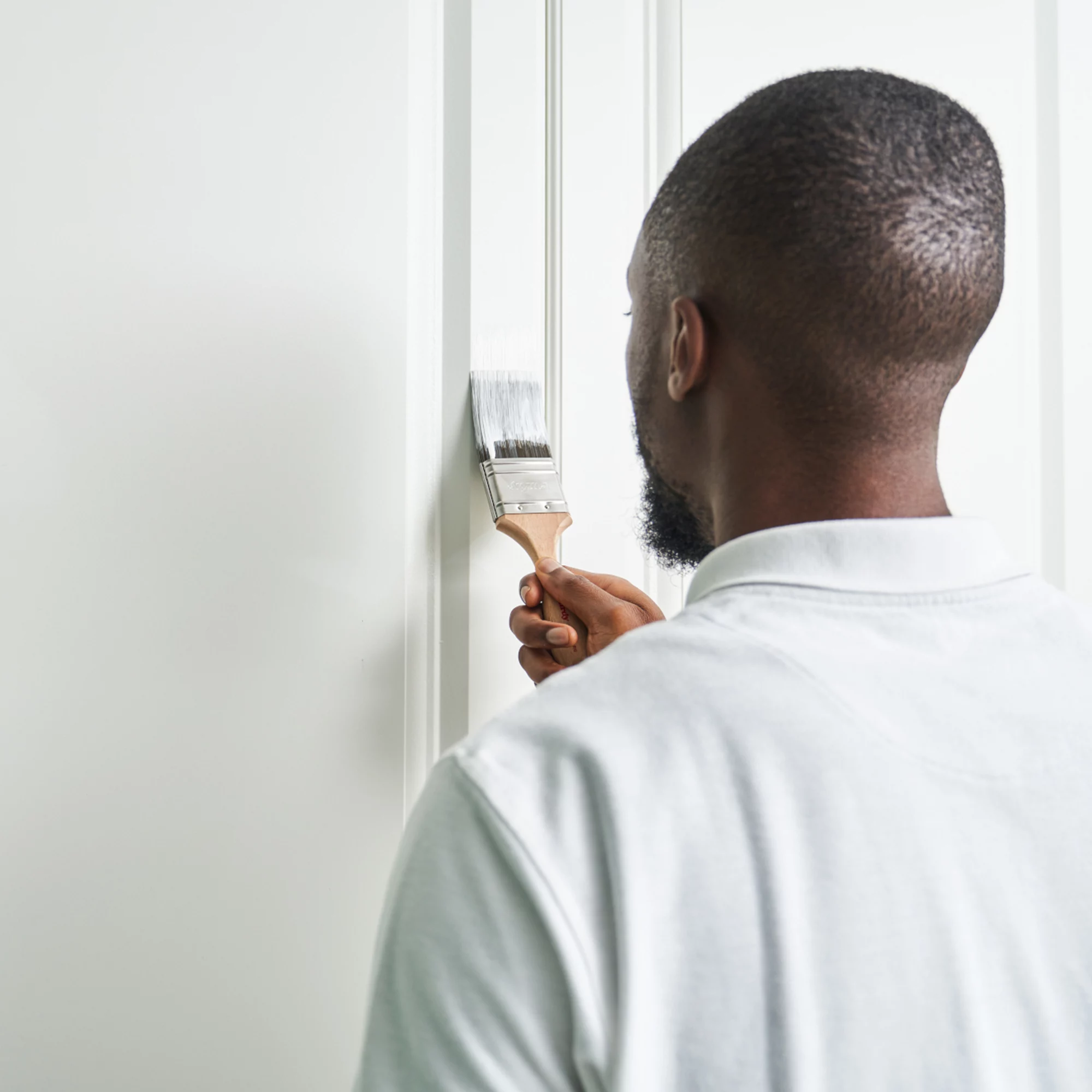 Valspar Trade Wood & Metal Pure Brilliant White 118.0061220.340 Satin Metal & Wood Paint, 2.5L 9 Valspar Trade Wood & Metal Pure Brilliant White 118.0061220.340 Satin Metal & Wood Paint, 2.5L - Image 7